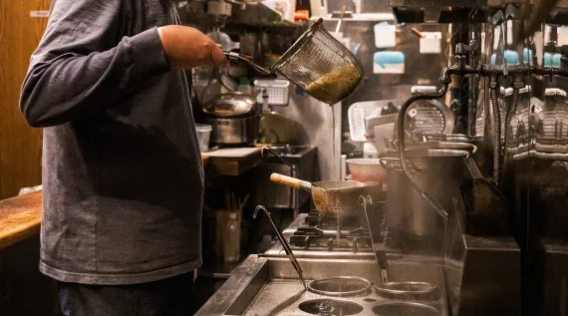 宅麺-com-ラーメンとつけ麺の通販サイト-03-02-2026_12_31_PM